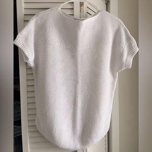 Like New! Tommy Bahama sleeveless T-shirt sweater